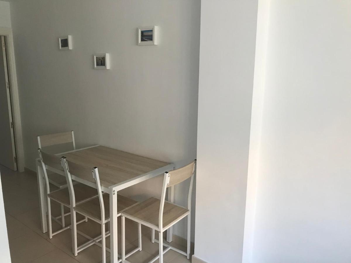 Ilios Apartamentos Málaga Oda fotoğraf